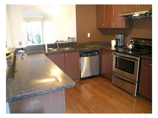 2218 Spruce Street - Townhouse - Fairview - Photo 11 of 33