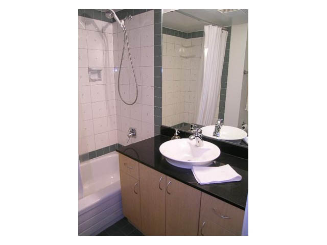 2218 Spruce Street - Townhouse - Fairview - Photo 26 of 33