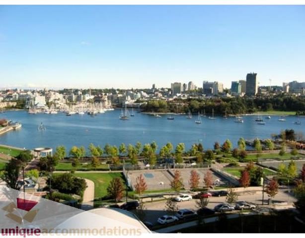 Spacious 2-bedroom condo with stunning city view and waterfront access. - 1008 - 1408 Strathmore Mews, Vancouver Downtown