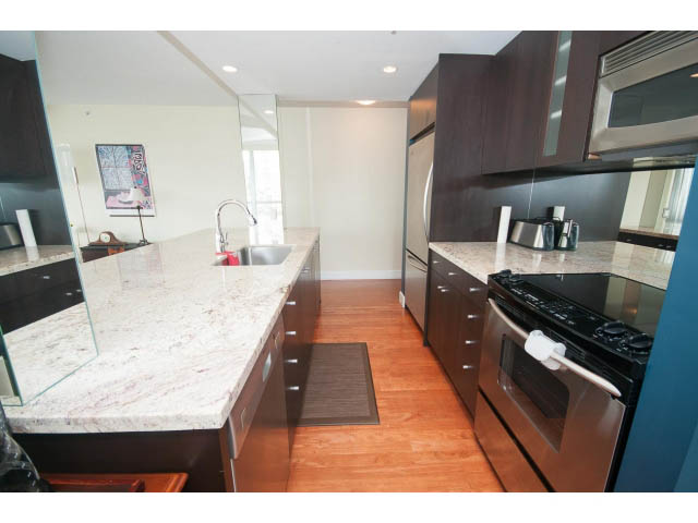 1606 - 1228 Marinaside Crescent - Condo - Yaletown - Photo 5 of 37