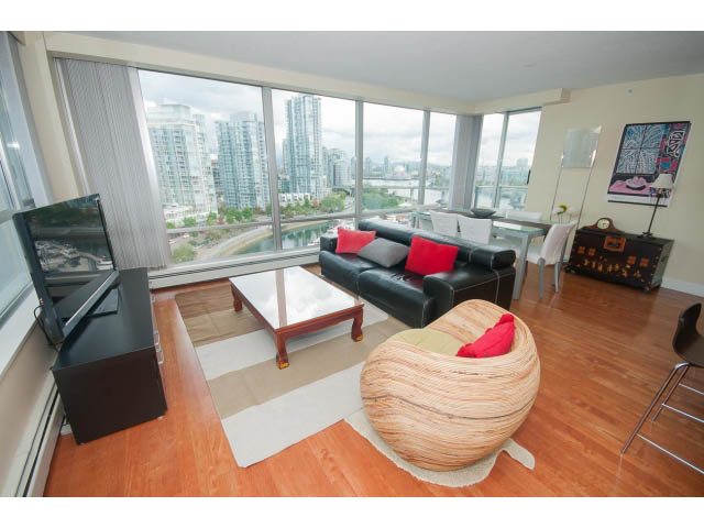 1606 - 1228 Marinaside Crescent - Condo - Yaletown - Photo 13 of 37