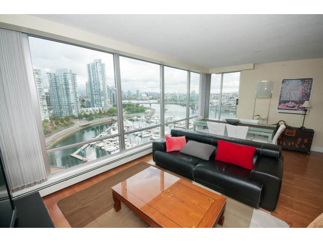 1606 - 1228 Marinaside Crescent - Condo - Yaletown - Photo 14 of 37