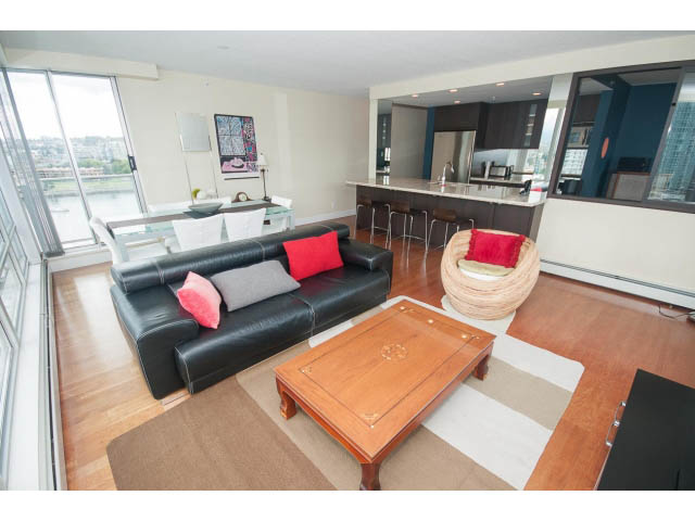 1606 - 1228 Marinaside Crescent - Condo - Yaletown - Photo 16 of 37