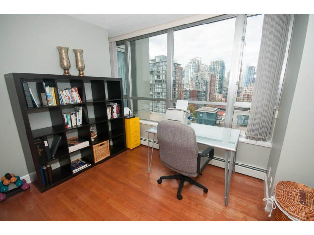 1606 - 1228 Marinaside Crescent - Condo - Yaletown - Photo 20 of 37