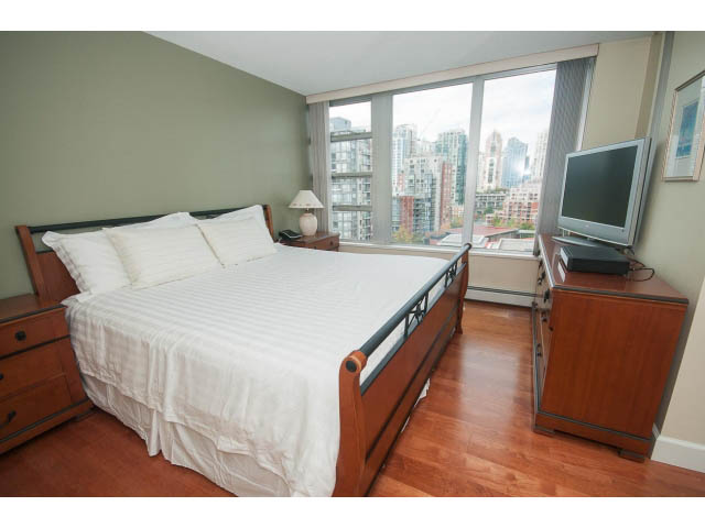 1606 - 1228 Marinaside Crescent - Condo - Yaletown - Photo 21 of 37