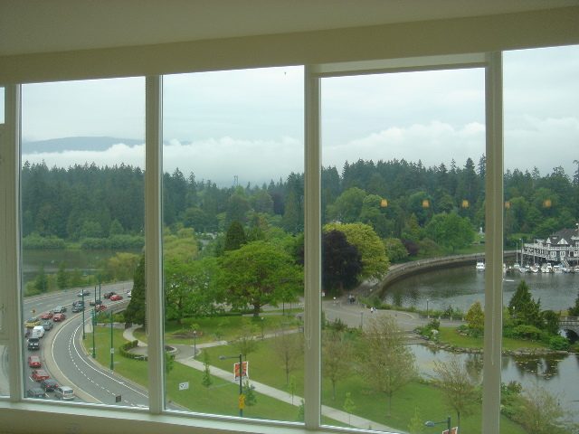 Bright living room with city view and waterfront access. - 902 - 1925 Alberni Street, Vancouver Downtown