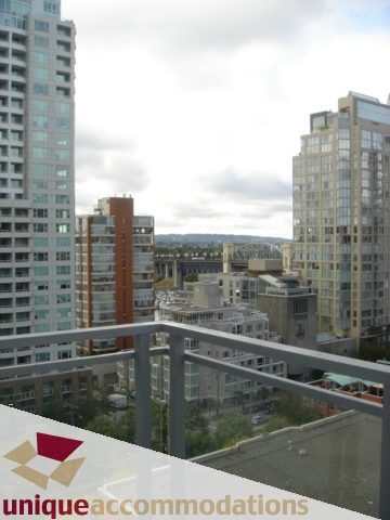 Spacious 2-bedroom condo with stunning city view from balcony. - 1101 -1455 Howe Street, Vancouver Downtown
