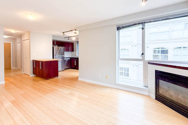 402 122 east 3rd street north vancouver lower lonsdale