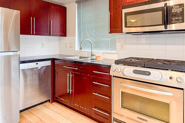 402 122 east 3rd street north vancouver lower lonsdale