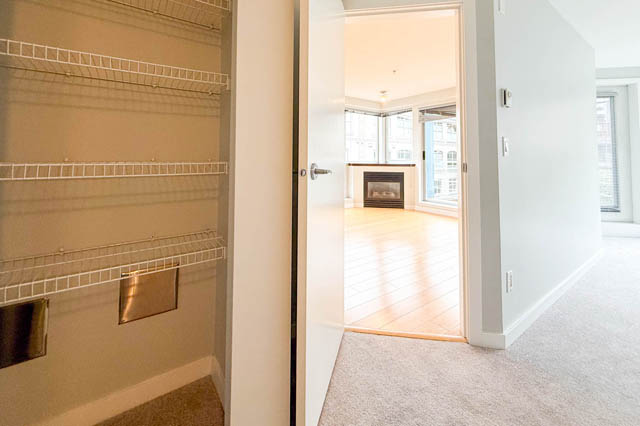 402 122 east 3rd street north vancouver lower lonsdale