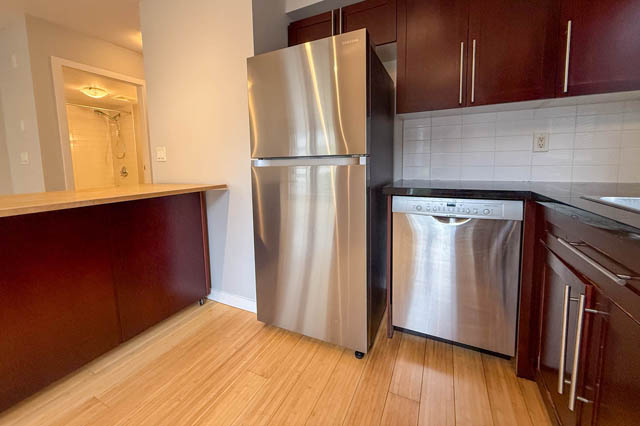 402 122 east 3rd street north vancouver lower lonsdale