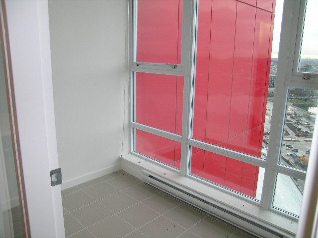 3309-111 W Georgia - Condo - Crosstown - Photo 12 of 20