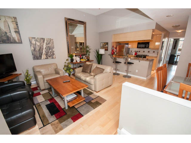 1 bedroom den