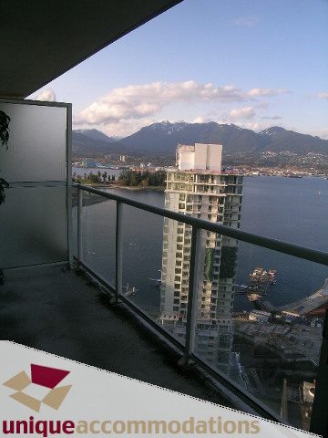 Spacious 2-bedroom + den condo with stunning city and mountain views from the balcony. - 3401 - 1111 West Pender, Vancouver Downtown