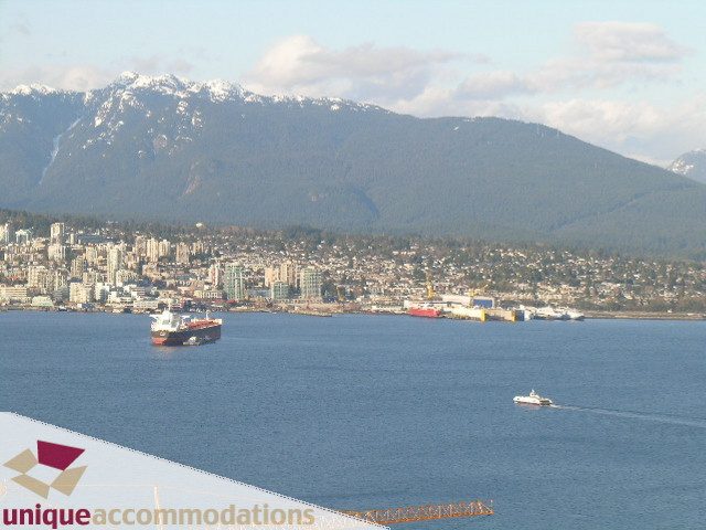 Furnished 2-bedroom + den condo with stunning city view, overlooking the harbor and mountains. - 3401 - 1111 West Pender, Vancouver Downtown