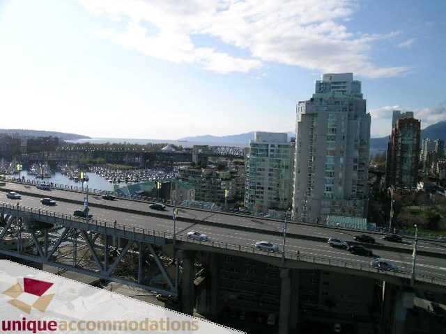 Furnished 2-bedroom + den condo with stunning city view and modern furnishings. - 1905 - 638 Beach Cres, Vancouver Downtown