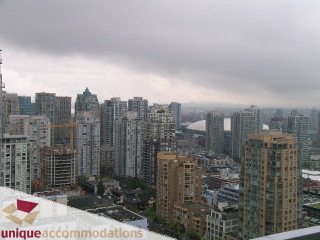Furnished 1-bedroom + den with stunning city view. - 3104 - 1255 Seymour Street, Vancouver Downtown