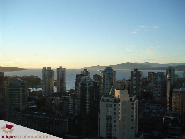 Furnished 1-bedroom + den with stunning city view and modern furnishings. - 3104 - 1255 Seymour Street, Vancouver Downtown