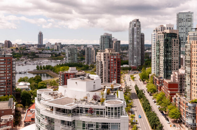 2501 - 198 Aquarius Mews - Condo - Yaletown - Photo 3 of 39