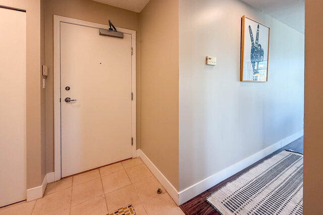 2501 198 aquarius mews vancouver downtown yaletown