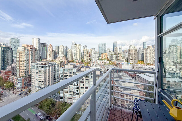 2501 198 aquarius mews vancouver downtown yaletown