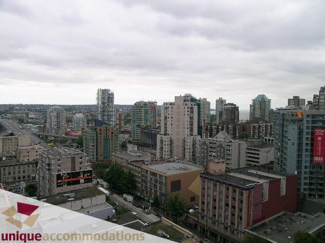 Furnished 1-bedroom + den with city view. - 2001-1199 Seymour Street, Vancouver Downtown