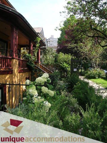 Furnished 2-bedroom + den suite with lush garden view and wooden deck. - 995 Bute Street "Rand House", Vancouver Downtown