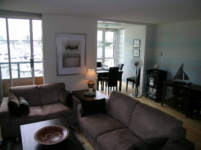 318 - 1228 Marinaside Crescent - Townhouse - Yaletown - Photo 10 of 40