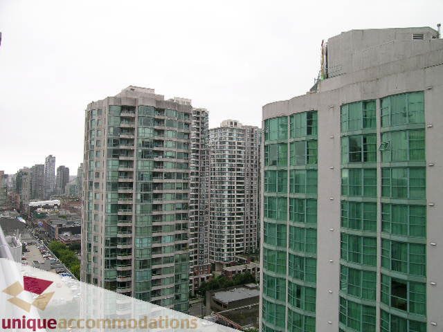 Furnished 2-bedroom + den with stunning city view from balcony. - 1802 - 821 Cambie Street, Vancouver Downtown