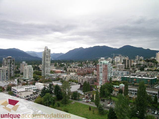 Bright penthouse with stunning city view and lush greenery. - 2301 - 188 E Esplanade, North Vancouver