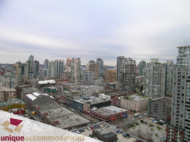 Furnished 2-bedroom condo with stunning city view. - 2803 - 930 Cambie Street, Vancouver Downtown