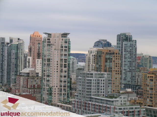 Furnished 2-bedroom condo with stunning city view. - 2803 - 930 Cambie Street, Vancouver Downtown