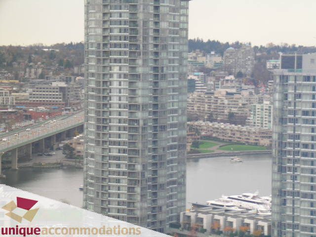 Furnished 2-bedroom condo with stunning city view and modern design. - 2803 - 930 Cambie Street, Vancouver Downtown