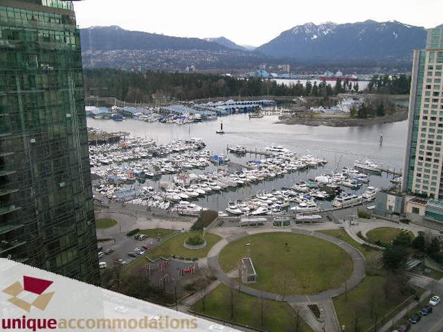Spacious 2-bedroom + den condo with stunning city view, overlooking marina and mountains. - 2401-1277 Melville, Vancouver Downtown