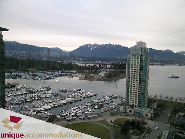 Spacious 2-bedroom + den condo with stunning city view, overlooking marinas and mountains. - 2401-1277 Melville, Vancouver Downtown
