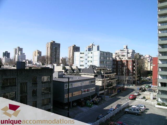 Furnished 2-bedroom condo with city view and modern decor. - 703 - 1132 Haro Street, Vancouver Downtown