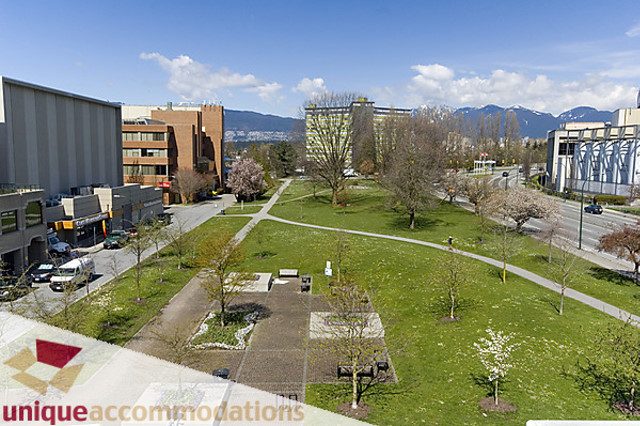 Furnished 1-bedroom + den with city views and green space. - 404 - 1808 West 1st Avenue, Vancouver West Side