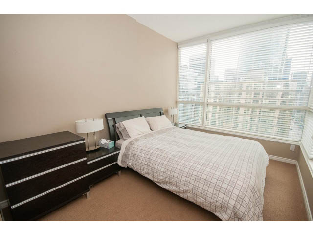 2102 - 1239 W Georgia St - Condo - Coal Harbour - Photo 7 of 23