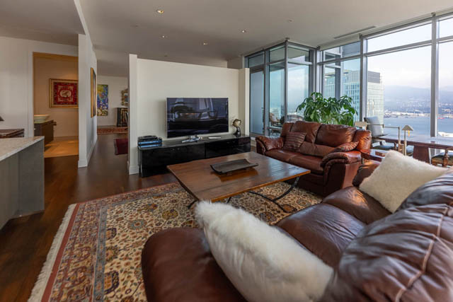 downtown condo rentals