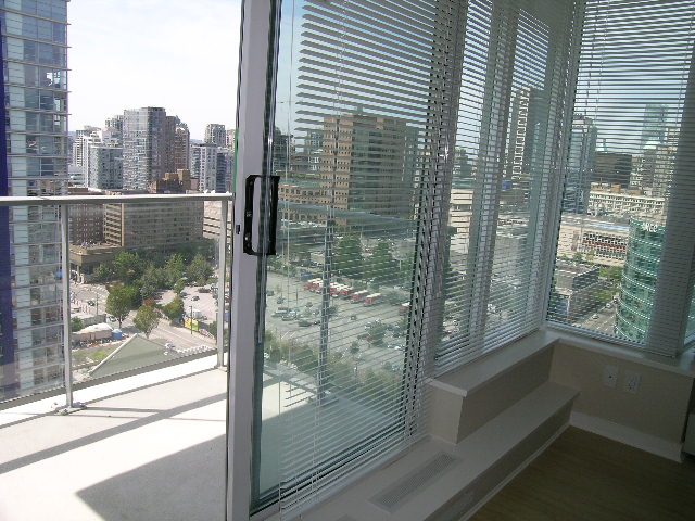 3301 - 188 Keefer Place - Condo - Crosstown - Photo 6 of 51