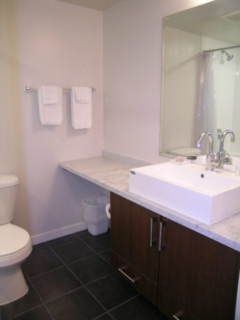 703 - 1068 West Broadway - Condo - Fairview - Photo 7 of 31
