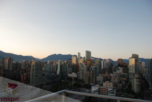 Furnished 2-bedroom + den with stunning city view at sunset. - 2702 - 638 Beach Crescent, Vancouver Downtown