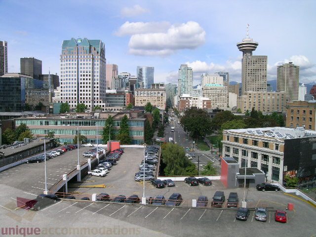 Furnished 1-bedroom condo with city view and parking lot. - 902 - 528 Beatty Street, Vancouver Downtown