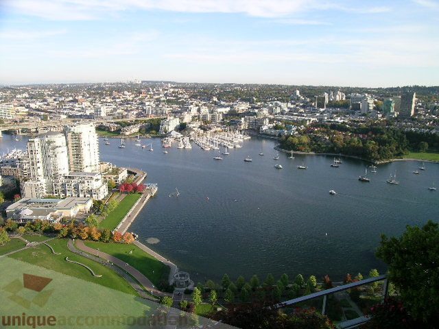 Furnished 3-bedroom condo with stunning city view and waterfront access. - 4303 - 1408 Strathmore Mews, Vancouver Downtown
