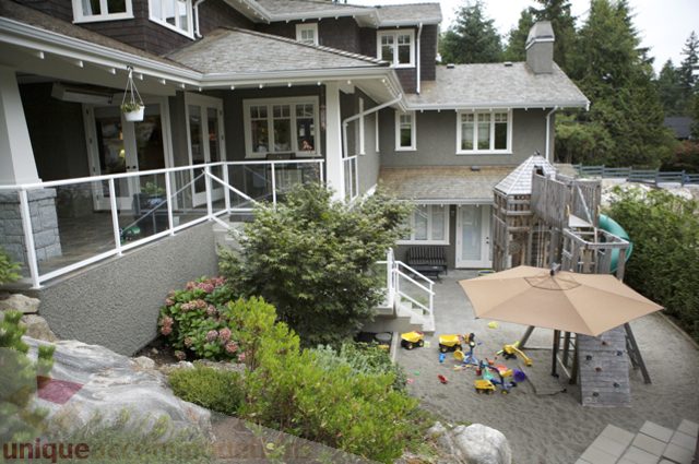 Furnished 5-bedroom + den house with a spacious deck, greenery, and a play area. - 3781 Bayridge Ave, West Vancouver