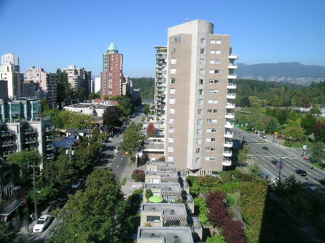 Spacious living room with stunning city view and modern furnishings. - 1102 - 1723 Alberni Street, Vancouver Downtown