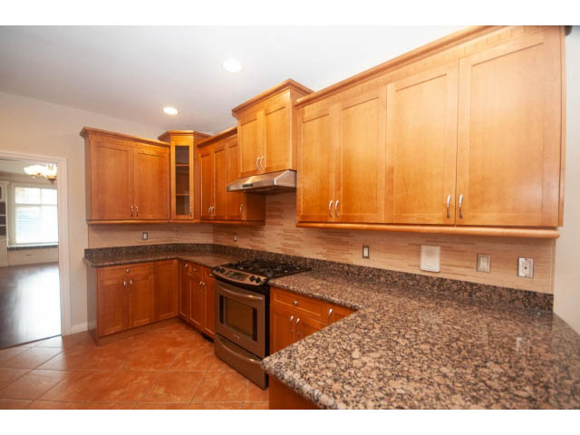 322 West 26th Street - House - Upper Lonsdale - Photo 11 of 31