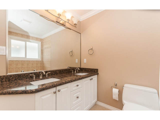 322 West 26th Street - House - Upper Lonsdale - Photo 25 of 31