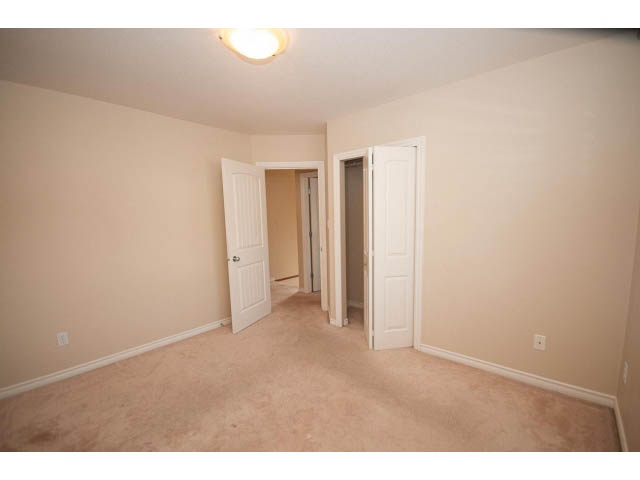 322 West 26th Street - House - Upper Lonsdale - Photo 28 of 31