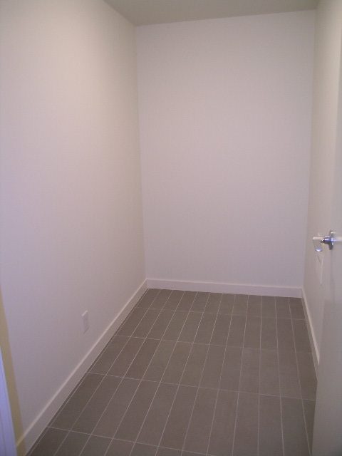 103 - 980 Cooperage Way - Condo - Yaletown - Photo 2 of 38